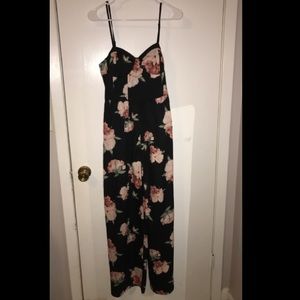 Floral jumpsuit never worn
